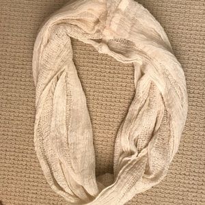 Off-white Circle Scarf